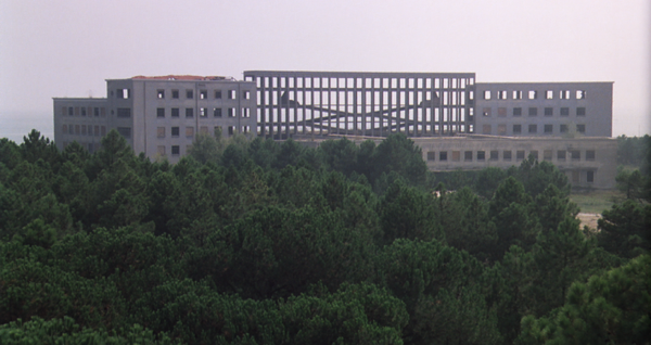 『ZEDER／死霊の復活祭』©1983 A.M.A. Film s.r.l.