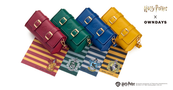 ホグワーツ魔法魔術学校の４寮 コラボ限定マルチポーチ