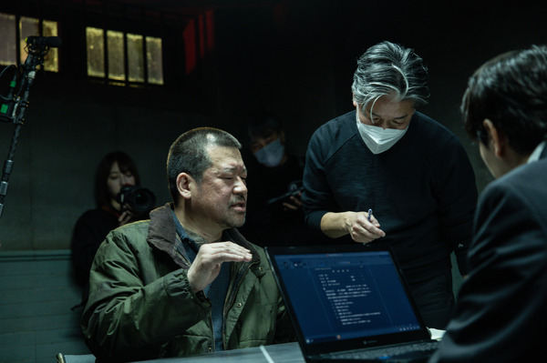 『爆弾』(c)呉勝浩／講談社　(c)2025映画『爆弾』製作委員会