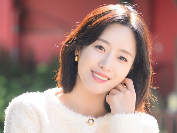 「噂のデキ婚ではありません」K-POPアイドル出身女優が突然の結婚を発表したワケ