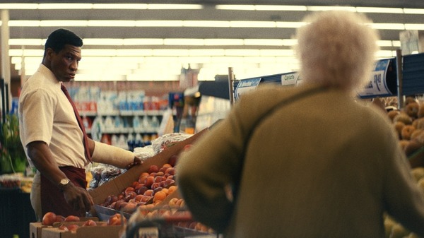 『ボディビルダー』©2023 LAMF Magazine Dreams LLC All Rights Reserved.