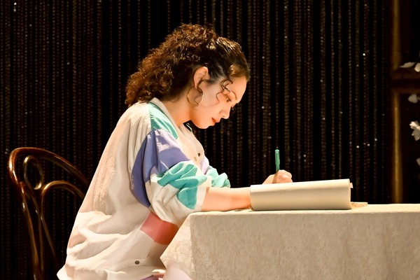 「もしもこの世が舞台なら、楽屋はどこにあるのだろう」4話(c)フジテレビ