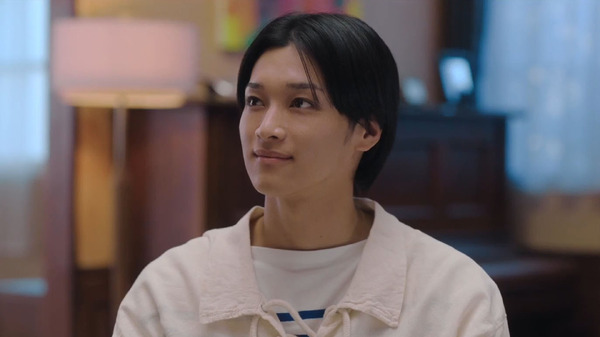 「人間標本」©2025 Amazon Content Services LLC or its Affiliates.