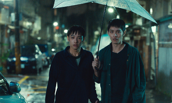 『ピアス 刺心』© Potocol_Flash Forward Entertainment_Harine Films_Elysiüm Cin