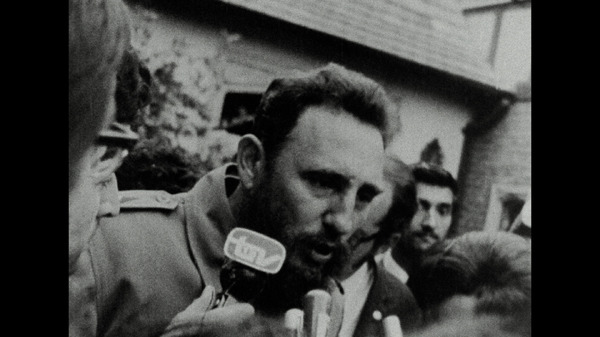 『最初の年：民意が生んだ、社会主義アジェンデ政権』