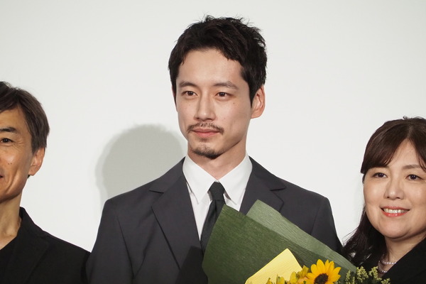 坂口健太郎『盤上の向日葵』初日舞台挨拶