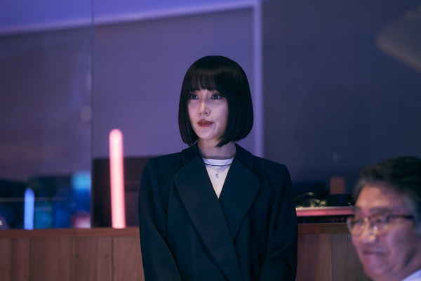 ABEMAオリジナルドラマ「MISS KING / ミス・キング」（C）AbemaTV, Inc.