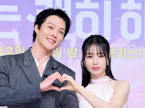 「キスシーンは20回ほど」Netflix新作『ダイナマイト・キス』の“気苦労ラブコメ”に胸踊る！【制作発表会】