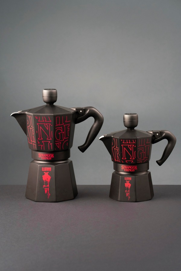 サウンドモカエキスプレス ストレンジャーシングス 3カップ用 11,600円(税込)/6カップ用 13,860円(税込)