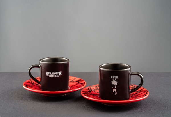 ヒートチェンジング カップ＆ソーサー 4,400円(税込)