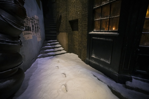 ダイアゴン横丁「ホグワーツ・イン・ザ・スノー」Warner Bros. Studio Tour Tokyo – The Making of Harry Potter.