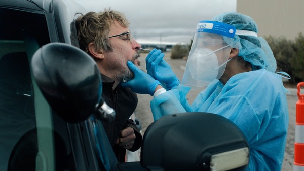 『エディントンへようこそ』（C） 2025 Joe Cross For Mayor Rights LLC. All Rights Reserved.