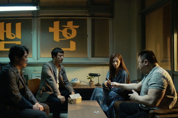 『悪魔祓い株式会社』©2025 LOTTE ENTERTAINMENT & BIG PUNCH PICTURES & NOVA FILM ALLRIGHTS RESERVED.