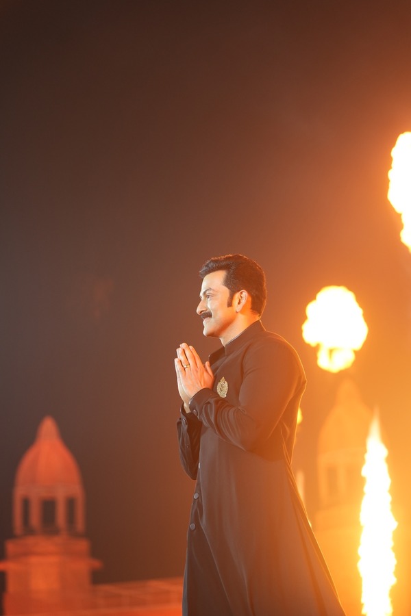 『VARANASI（原題）』Ⓒ2025 ALL Rights Reserved.