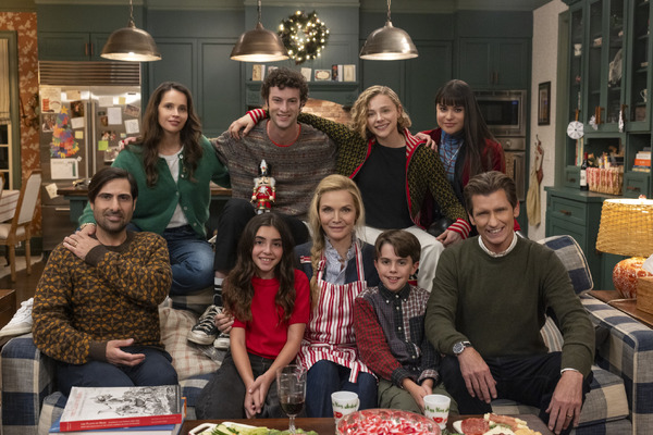 『なんて楽しいクリスマス！』© Amazon Content Services LLC