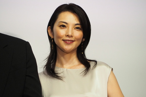 田中麗奈『星と月は天の穴』完成披露上映会