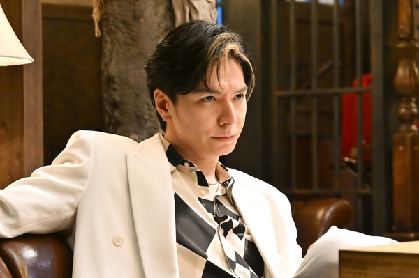 「もしもこの世が舞台なら、楽屋はどこにあるのだろう」8話(c)フジテレビ