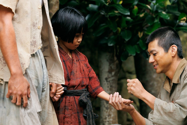 『木の上の軍隊』©2025「木の上の軍隊」製作委員会