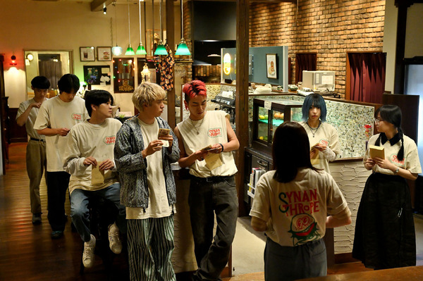 「シナントロープ」第9話 © 此元和津也/「シナントロープ」製作委員会