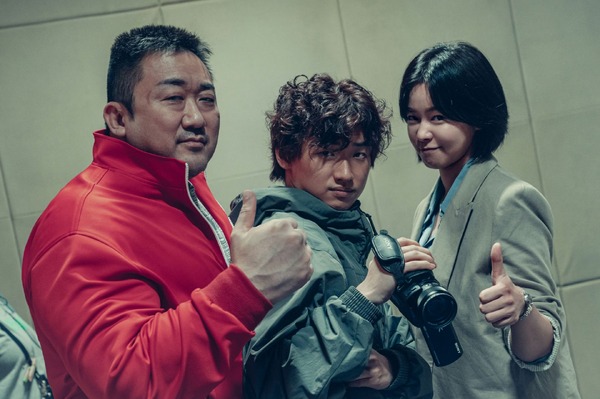 『悪魔祓い株式会社』メイキング　©2025 LOTTE ENTERTAINMENT & BIG PUNCH PICTURES & NOVA FILM ALLRIGHTS RESERVED.