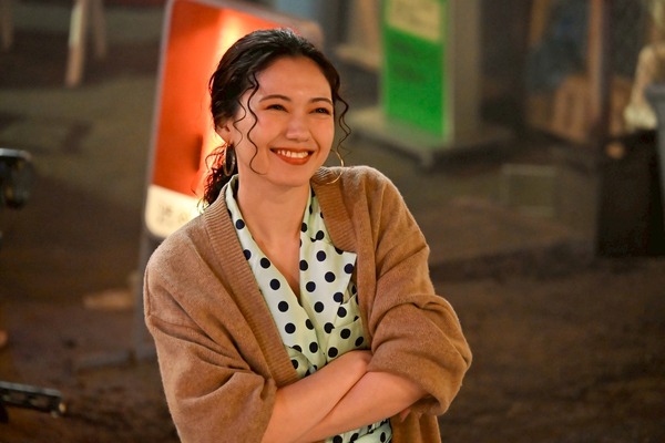 「もしもこの世が舞台なら、楽屋はどこにあるのだろう」10話(c)フジテレビ