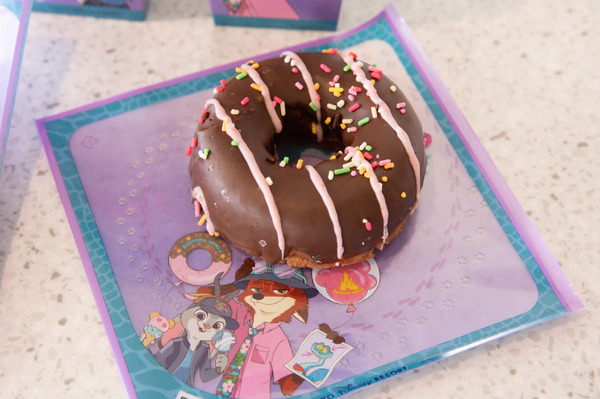 上戸彩がサプライズでパレードルートに登場！スペシャルグリーティング、『ズートピア2』公開初日に開催