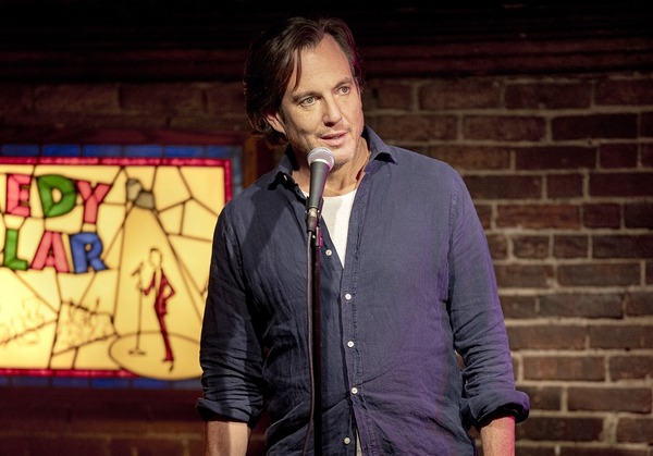 『これって生きてる？』©2025 Searchlight Pictures. All Rights Reserved.