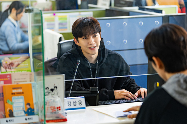 Netflixシリーズ「CASHERO ～ヒーローは現金を持つ～」12月26日配信