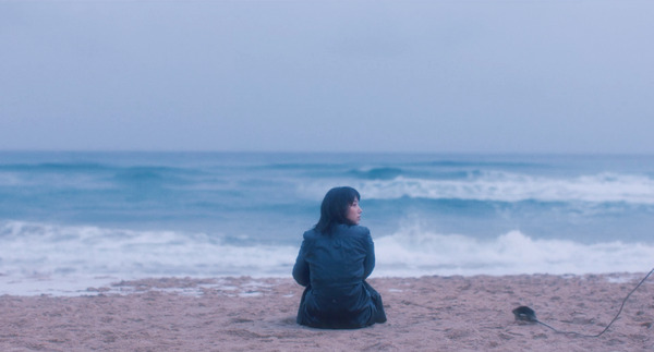 『12月の君へ』©2025 Elles Films Co., Ltd.