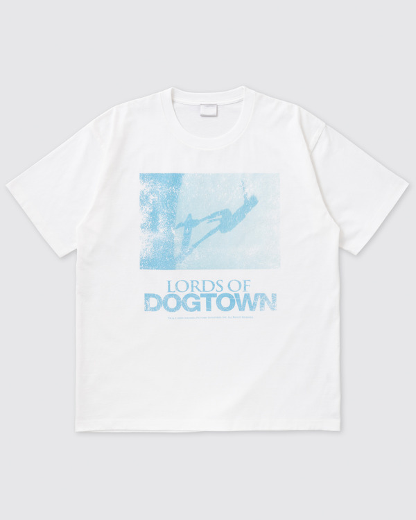 『ロード・オブ・ドッグタウン』限定TシャツTM & (C) 2025 Columbia Pictures Industries, Inc. All Rights Reserved.