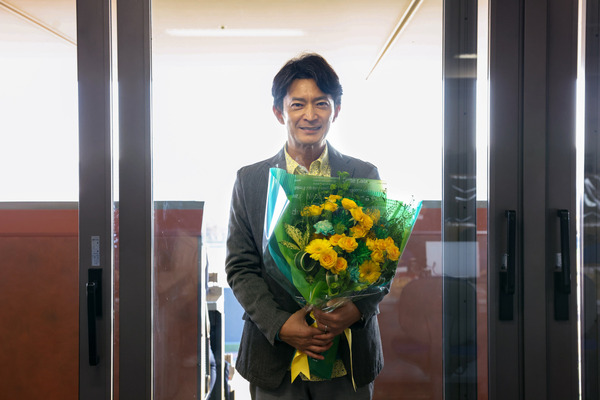 日曜劇場「ザ・ロイヤルファミリー」撮了©TBSスパークル／TBS