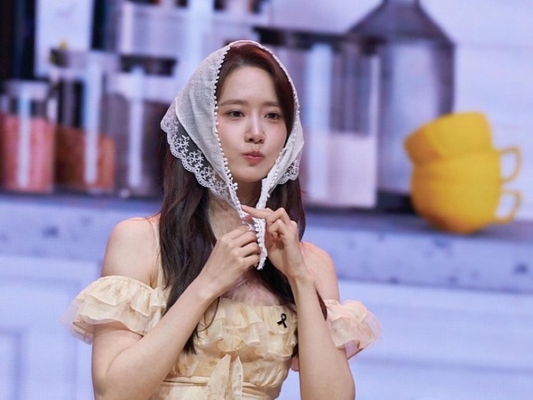 『暴君のシェフ』ユナ、女神ビジュアルで魅せた！“目が離せない”舞台裏ショット【PHOTO】