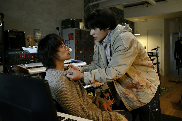 「シナントロープ」11話© 此元和津也/「シナントロープ」製作委員会