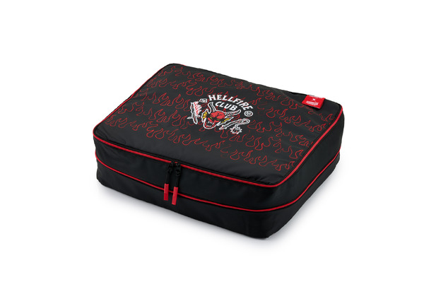 パッキングキューブ　『ストレンジャー・シングス』の裏側の世界へとつながるコレクション