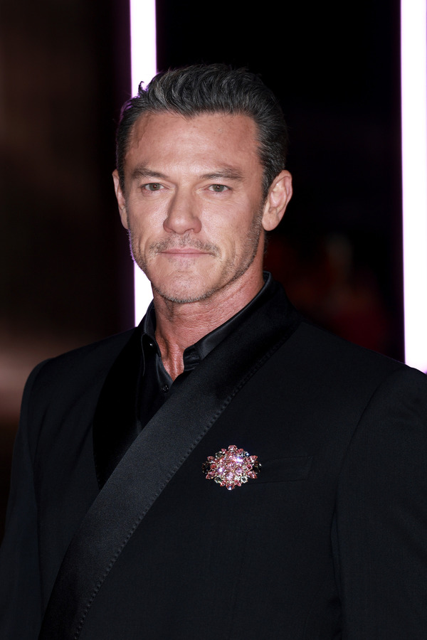 ルーク・エヴァンス　Photo by Lia Toby/Getty Images