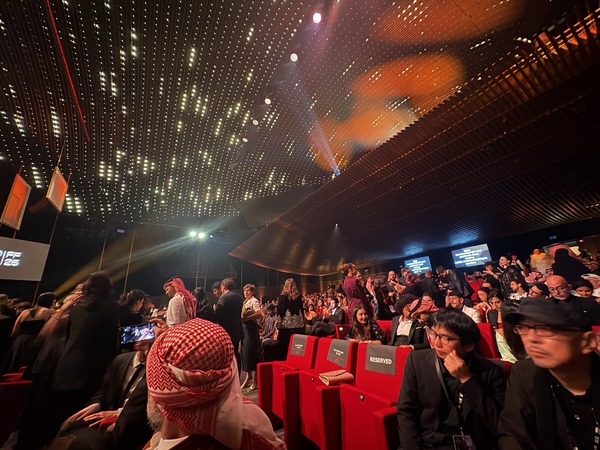 『LOST LAND／ロストランド』©2025 E.x.N K.K.