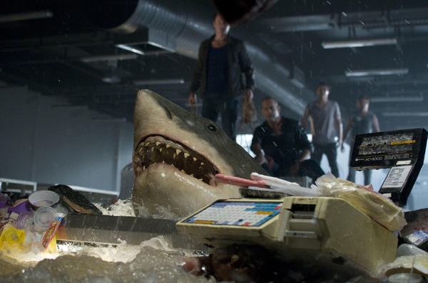 『パニック・マーケット3D』(C) APOLLO