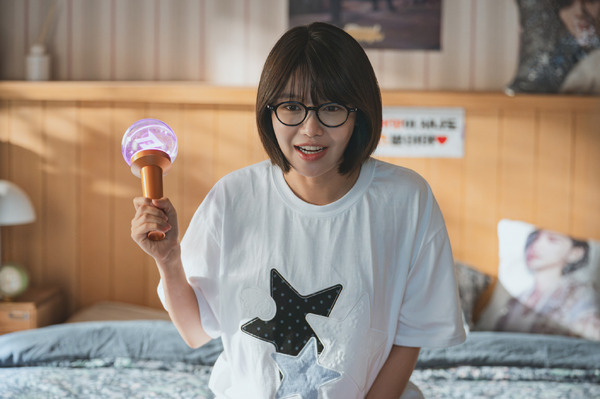 「アイドルアイ」© 2025 Astory Co., Ltd. & KT Studiogenie Co., Ltd. All Rights reserved.