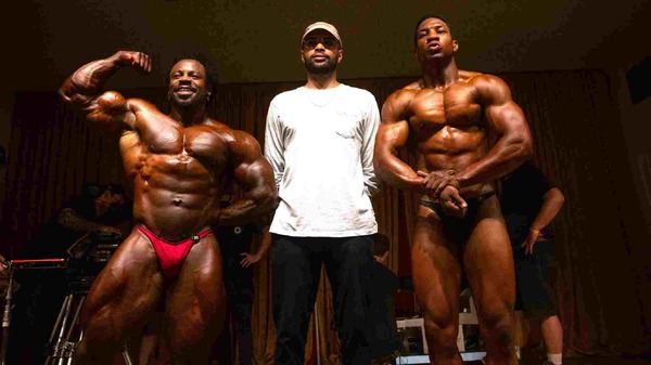 『ボディビルダー』メイキング写真 ©2023 LAMF Magazine Dreams LLC All Rights Reserved.