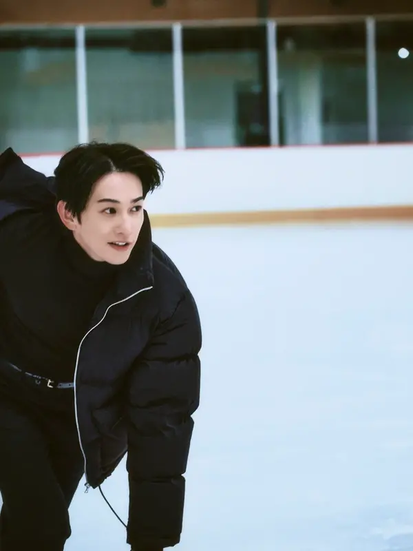 町田啓太アニバーサリーフォトブック「KEITA MACHIDA 15th Anniversary Photobook」撮影／KIM HYEONGSANG