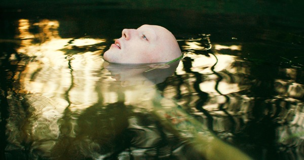 『クイーンダム／誕生』© Courtesy of Galdanova Film LLC.