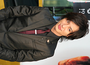 『夜の上海』ジャパンプレミア　塚本高史