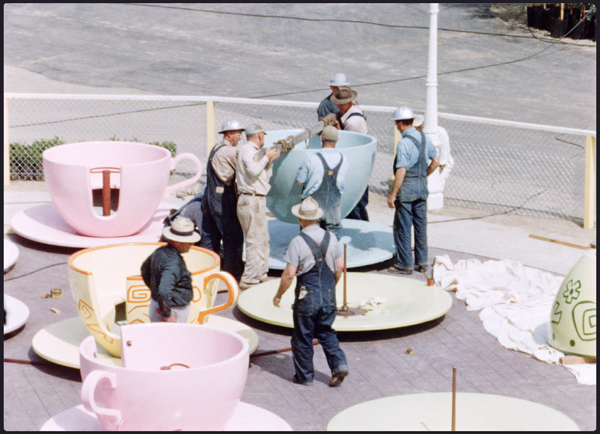 『ディズニーランドを創ったクラフトマンたち』© 2026 Disney and its related entities