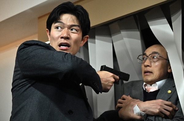 「リブート」1話(c)TBS