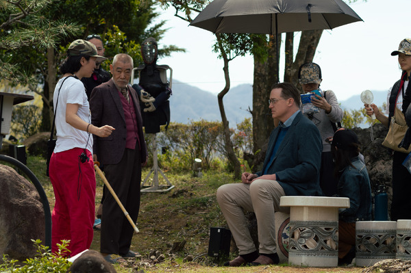 『レンタル・ファミリー』©2025 Searchlight Pictures. All Rights Reserved.　　