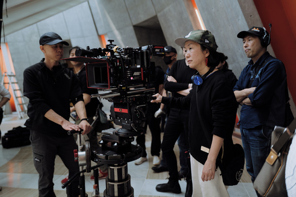 『レンタル・ファミリー』©2025 Searchlight Pictures. All Rights Reserved.　　