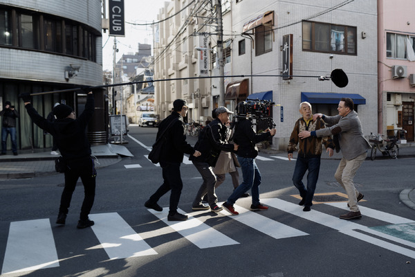 『レンタル・ファミリー』©2025 Searchlight Pictures. All Rights Reserved.　　