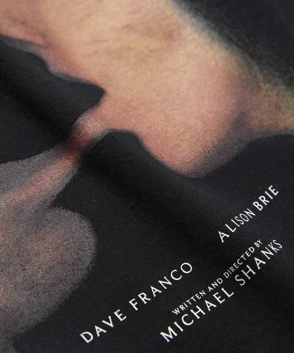 『トゥギャザー』公式グッズTOGETHER PHOTO TシャツA© 2025 Project Foxtrot, LLC