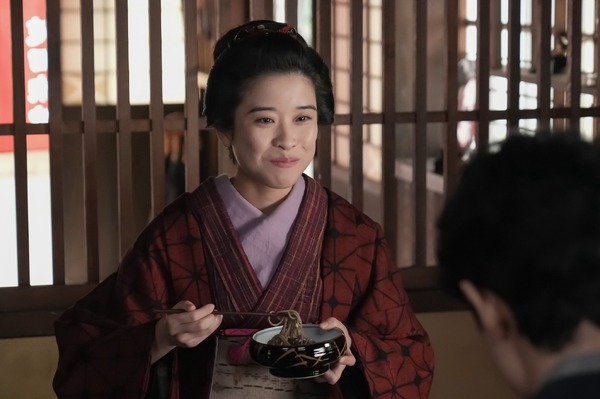 野津サワ役／円井わん　連続テレビ小説「ばけばけ」