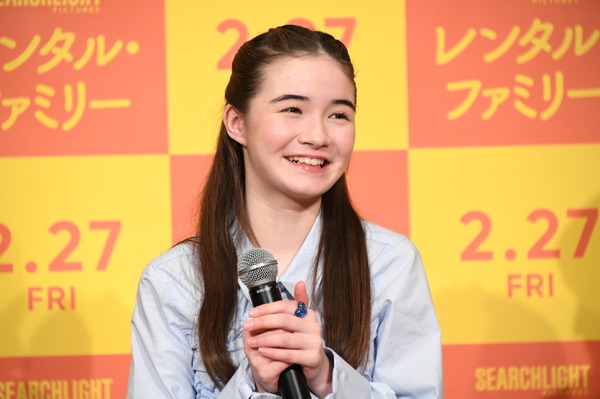 『レンタル・ファミリー』©2025 Searchlight Pictures. All Rights Reserved.　